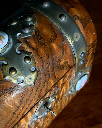 Hungarian Ash Domed Wood Box
