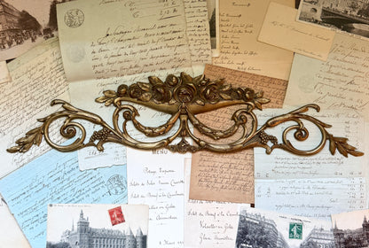French Pediment