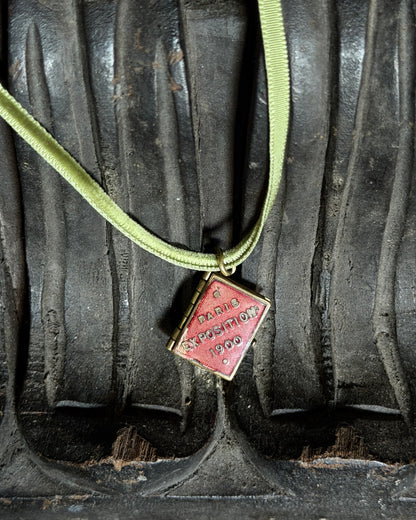Paris Souvenir Pendant