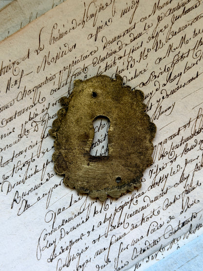 French Escutcheon: Scrolling