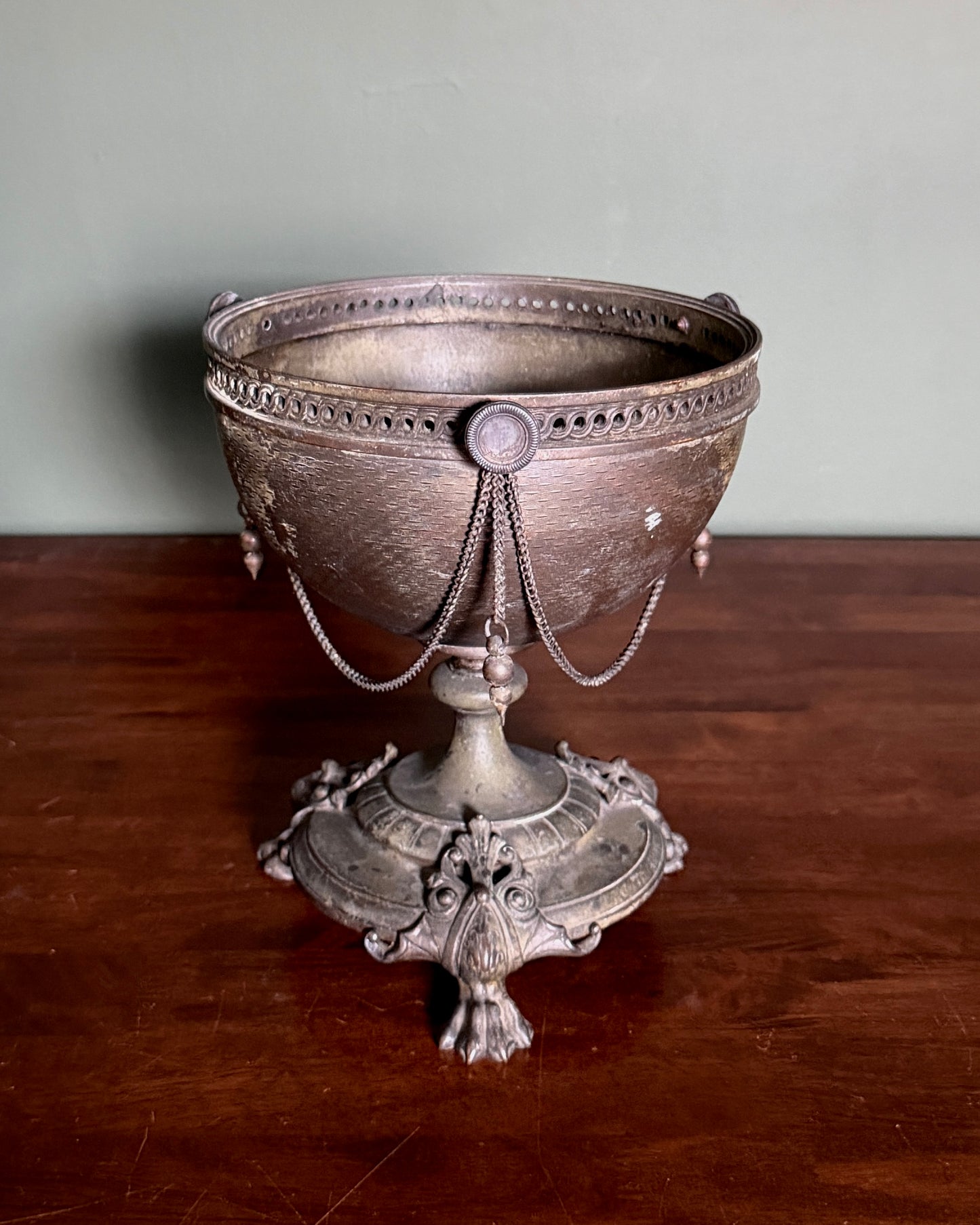 Clawfoot Pedestal Jardiniere