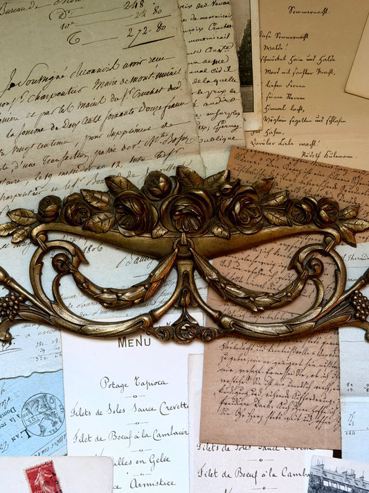 French Pediment