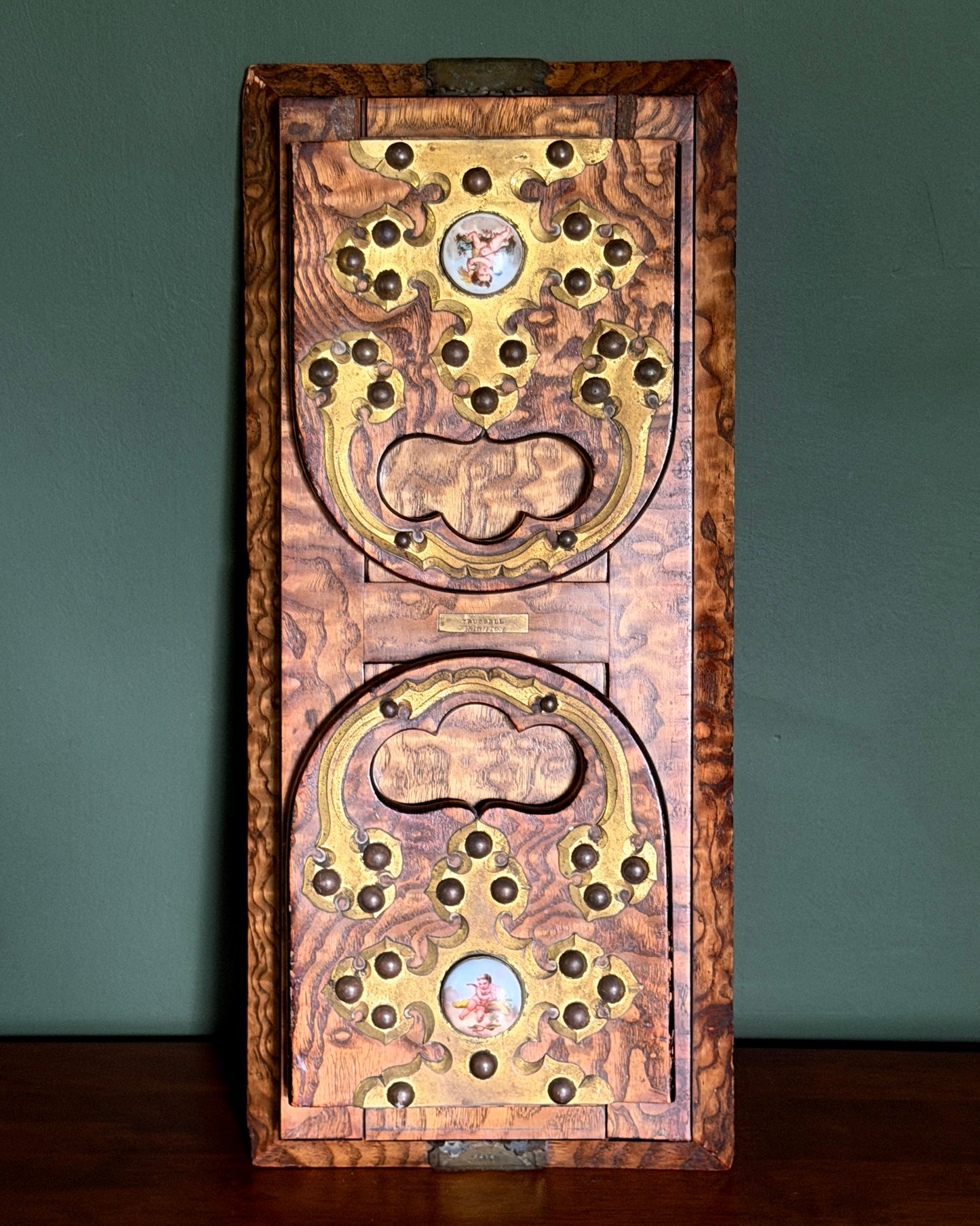 Hungarian Ash Sliding Book Rack