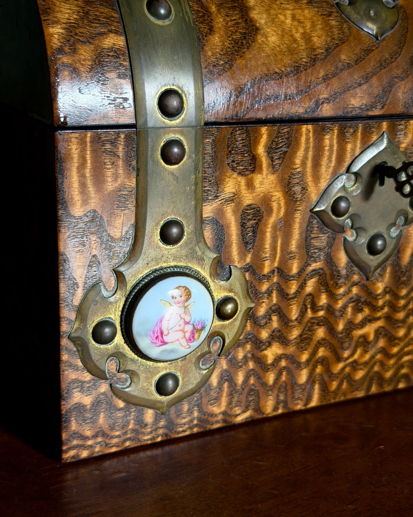 Hungarian Ash Domed Wood Box
