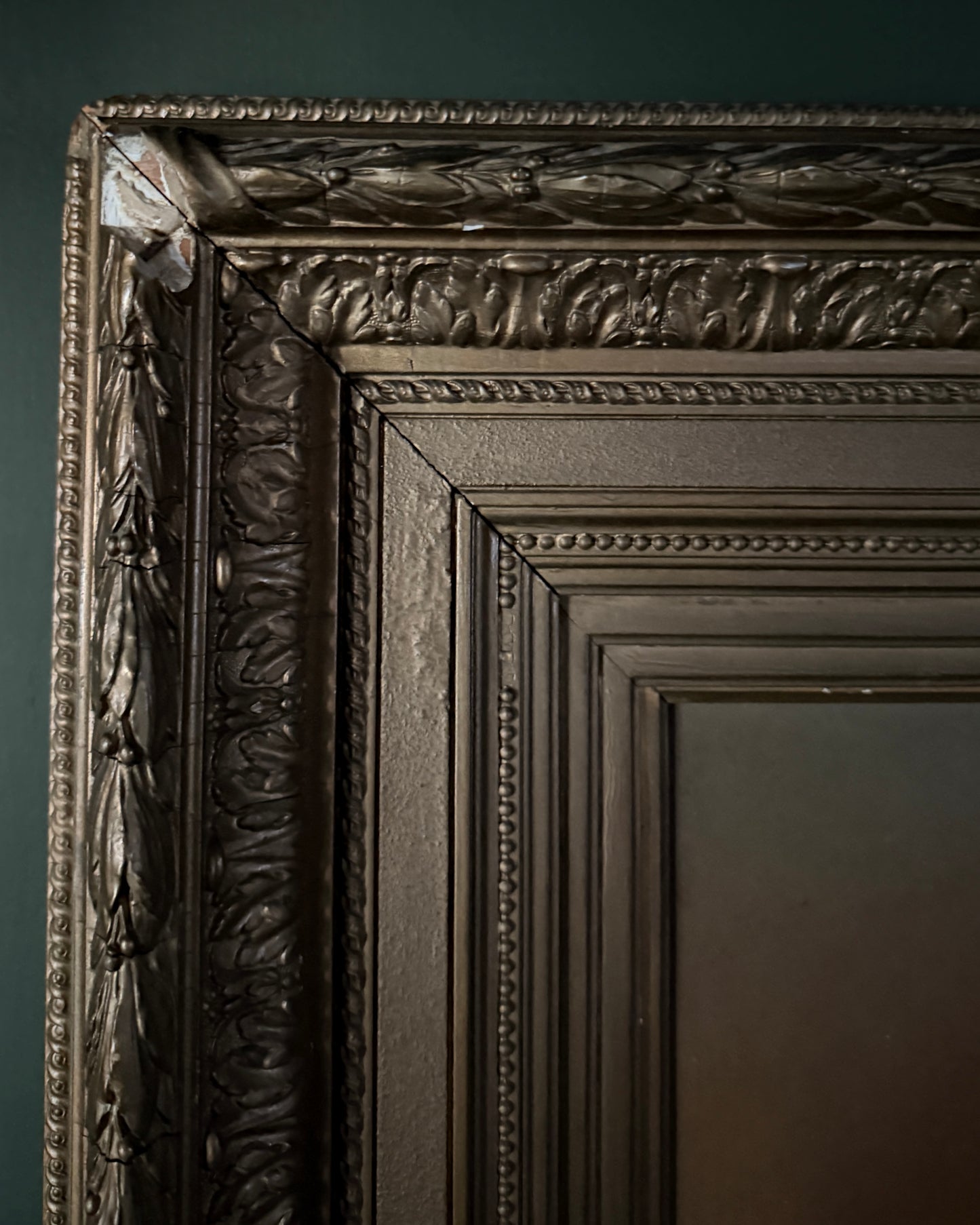 French Woman Painting