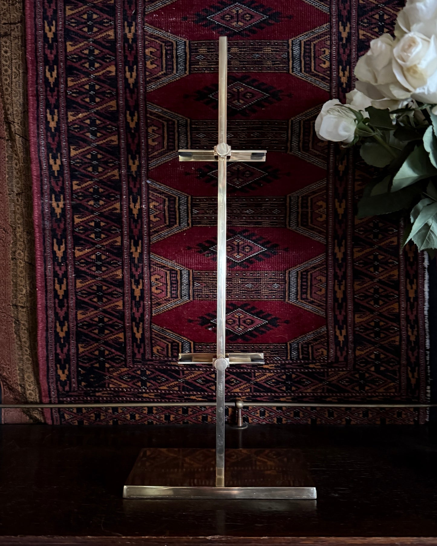 Medium Brass Tabletop Gallery Easel